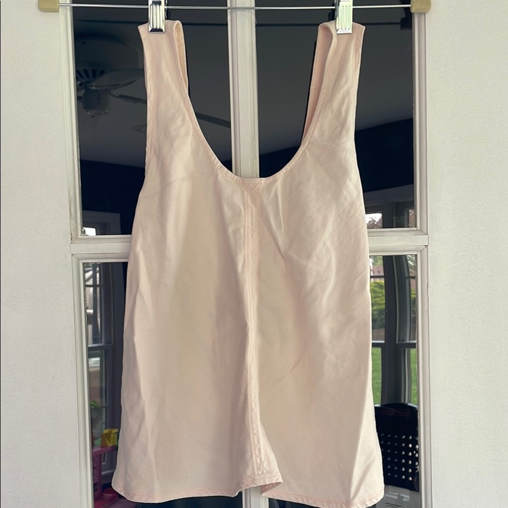 Aritzia Crop Cotton Top with open back